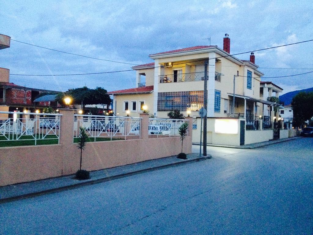 Apartamento Pfaffenhofen Vrasná Exterior foto
